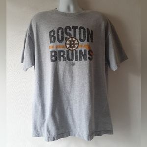 Boston Bruins men's gray short sleeve graphic t-shirt size XL